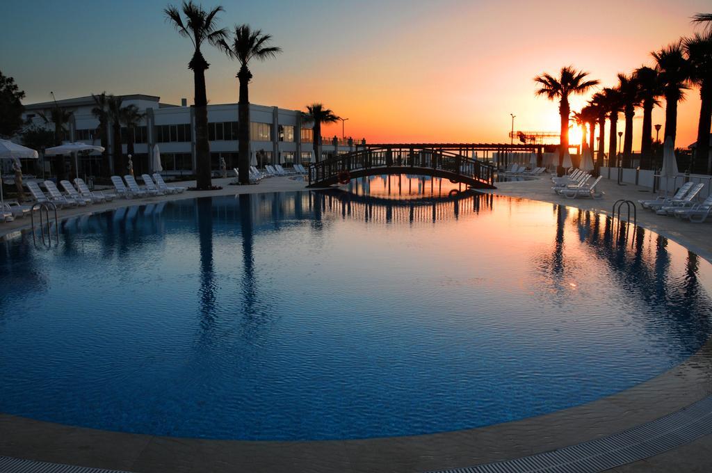 Palm Wings Kusadasi Beach Resort&Spa Exterior foto